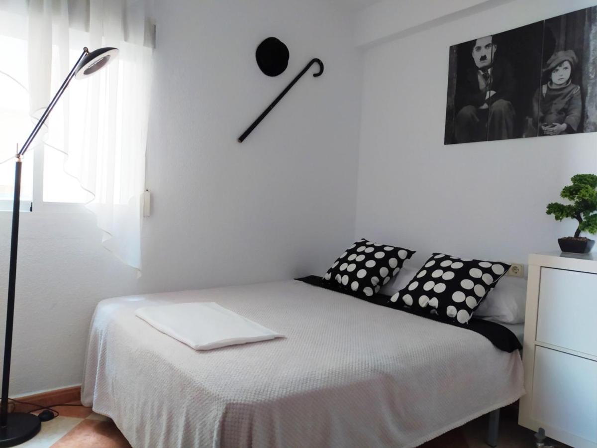 Movie Stars Apartment, غانديا المظهر الخارجي الصورة