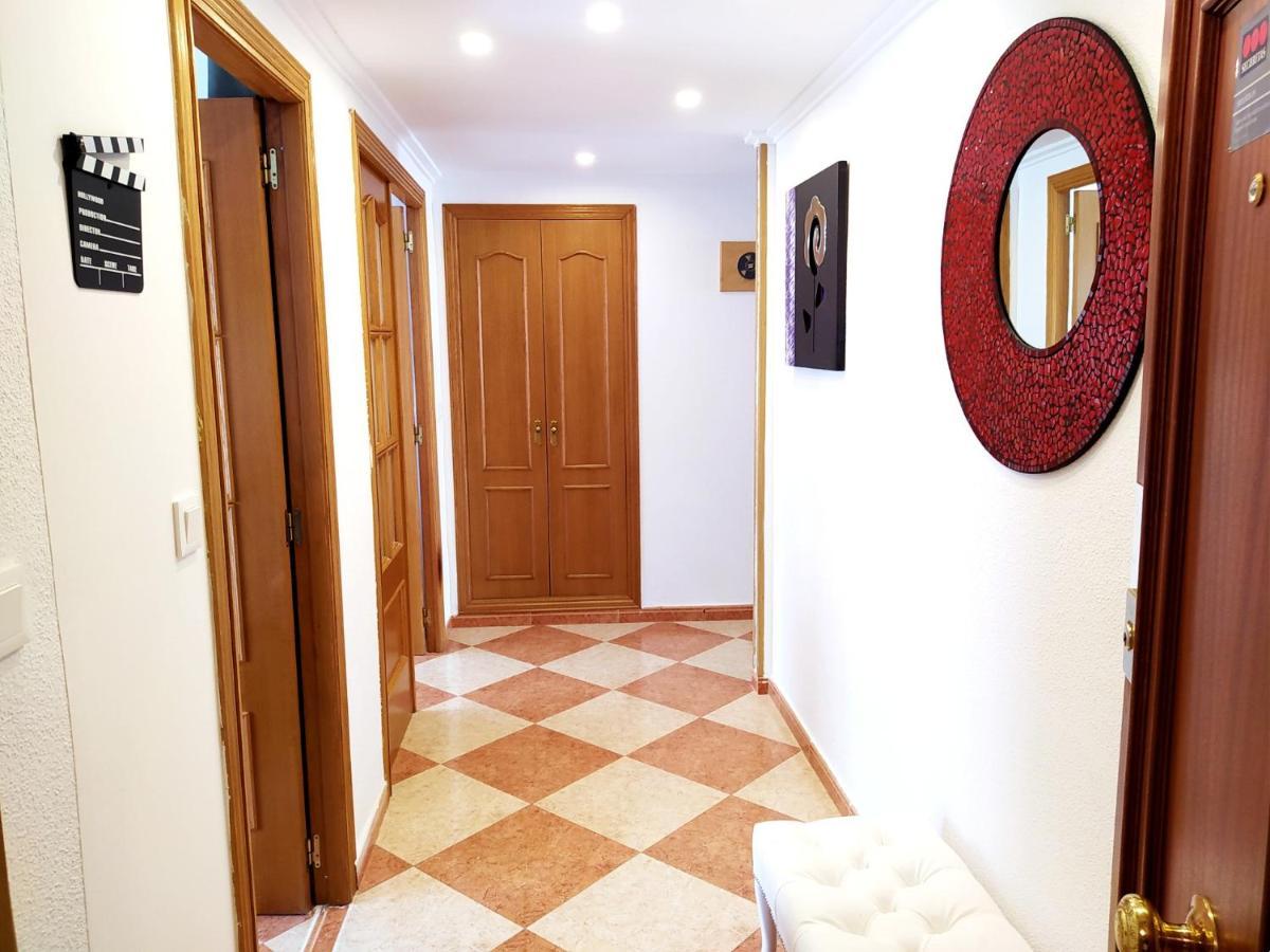 Movie Stars Apartment, غانديا المظهر الخارجي الصورة